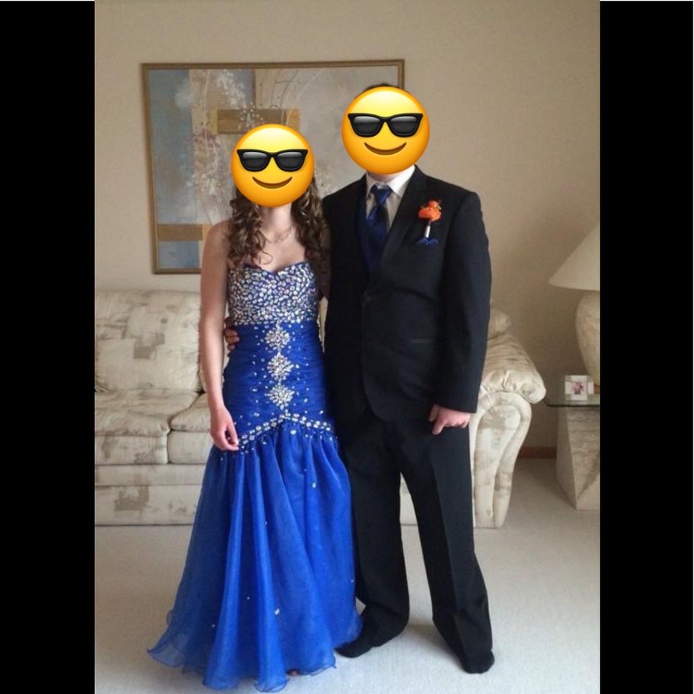 Blue prom dress size 2 laceup back! Fits 0-2 jjs house